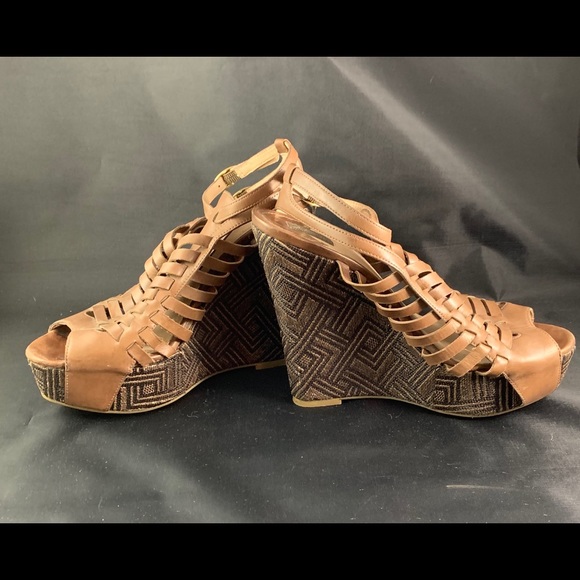 Joan & David Stephy leather sandals. Size 8 - Picture 6 of 6